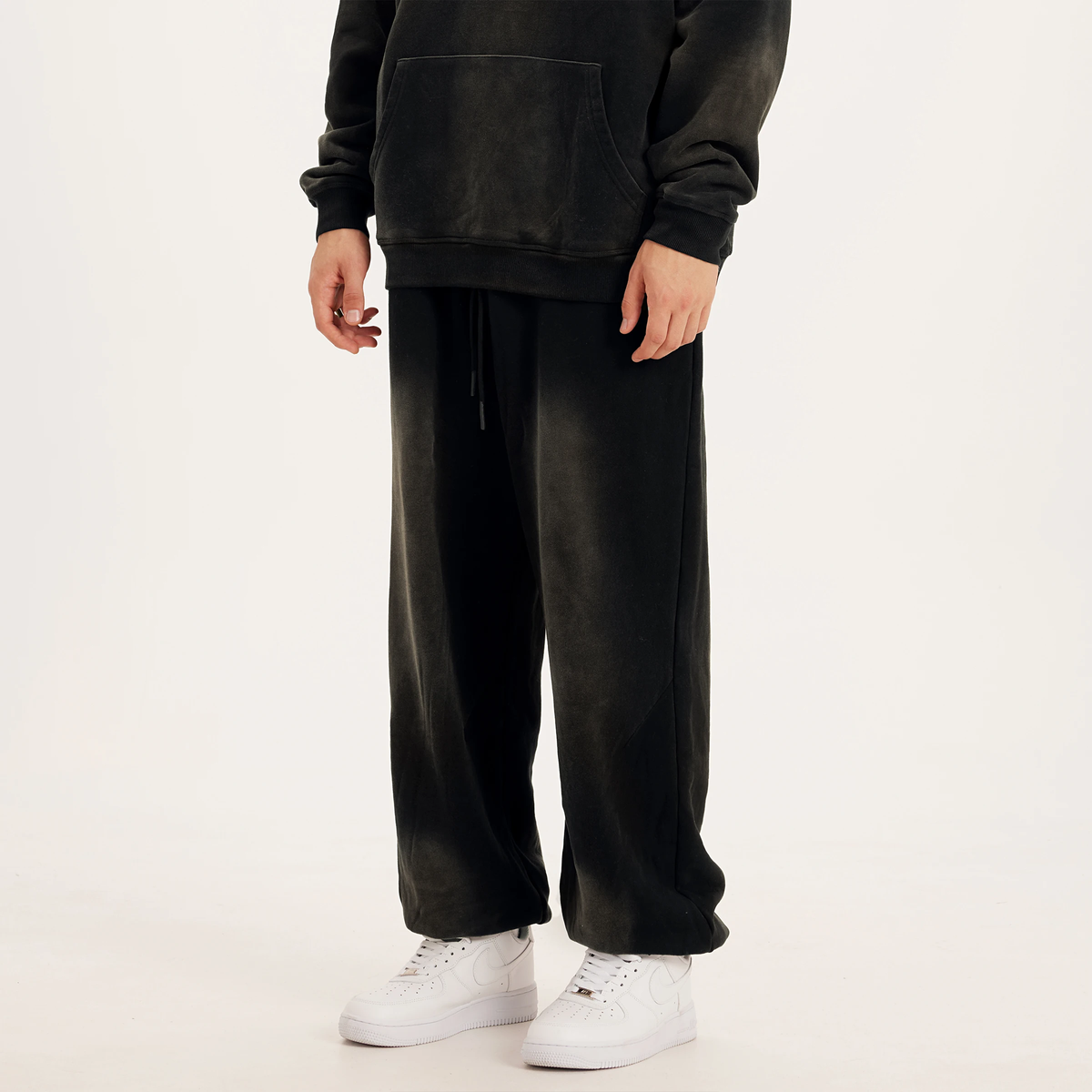 Y35 SUN FADED SWEATPANTS - SMOKY BLACK [400 GSM]